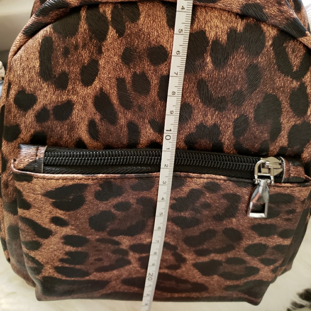 Leopard Print Backpack - Picture 3 of 3